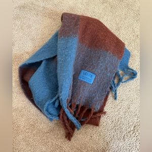 Blue and maroon blanket scarf